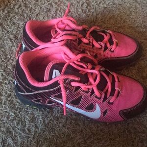 Girls size 2.5 softball spikes